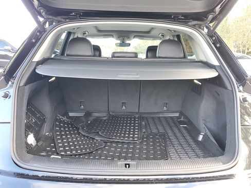 Certified 2023 Audi Q5 2.0T Premium w/ Convenience Package image 9