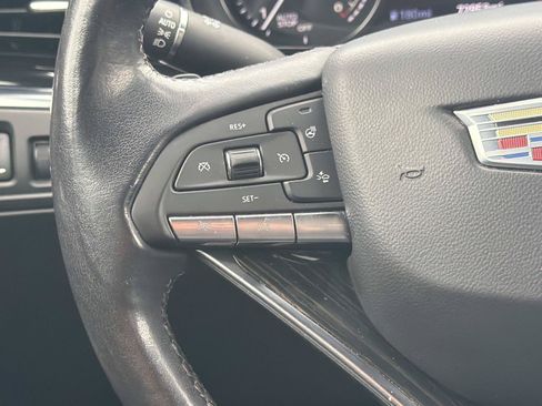 Used 2021 Cadillac XT6 Premium Luxury FWD image 17