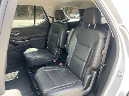 Used 2020 Chevrolet Traverse Premier w/ Redline Edition AWD/4WD image 18