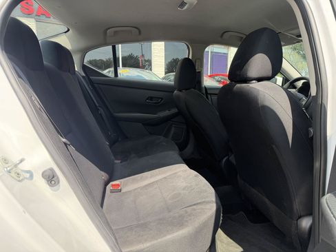 Used 2024 Nissan Sentra S FWD image 11