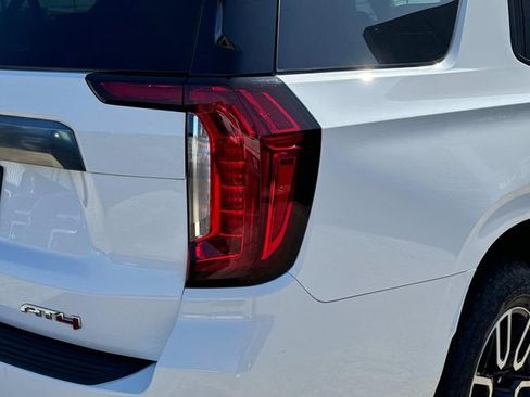 Used 2021 GMC Yukon AT4 w/ AT4 Premium Plus Package image 12