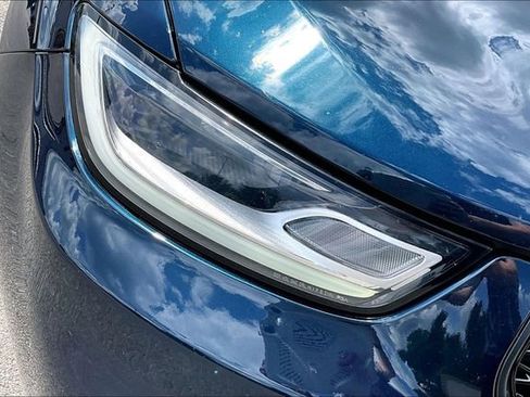 Used 2021 Chrysler Pacifica Touring-L w/ Uconnect Theater Family Group FWD image 28