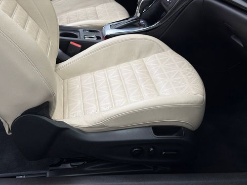 Used 2016 Buick Cascada Premium image 13