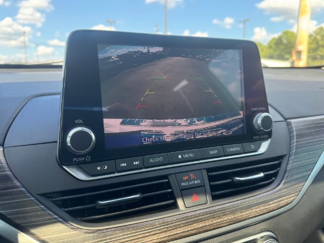 Used 2022 Nissan Altima 2.5 SL FWD image 17