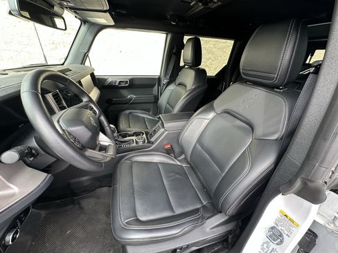 Used 2025 Ford Bronco Outer Banks AWD/4WD image 10