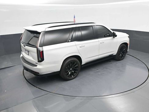 Used 2024 Cadillac Escalade Sport Platinum w/ LPO, ONYX Package AWD/4WD image 39