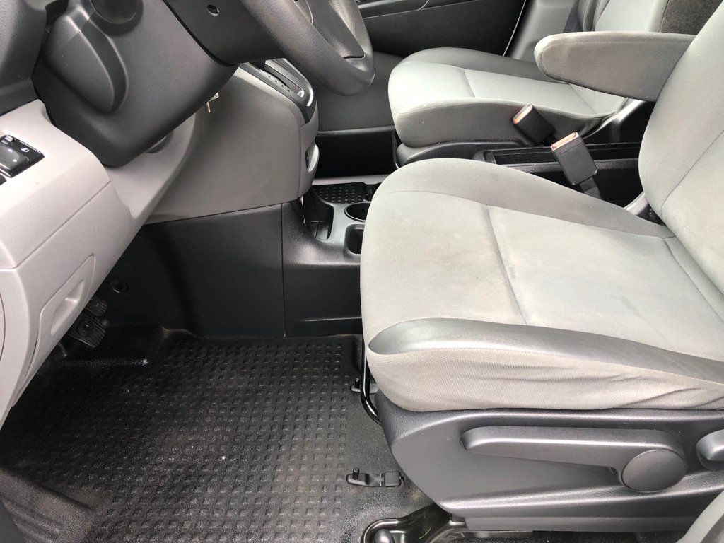 Used 2020 Nissan NV200 SV w/ Back Door Glass Package FWD image 19