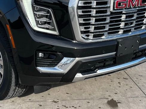 Used 2025 GMC Yukon XL Denali image 9