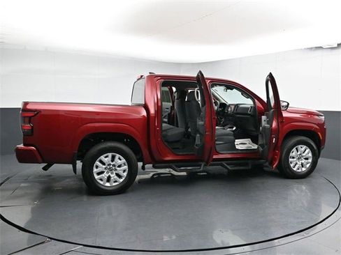 Used 2023 Nissan Frontier SV w/ Tow Package image 39