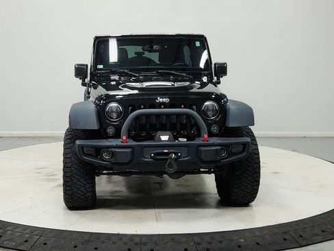 Used 2016 Jeep Wrangler Unlimited Rubicon AWD/4WD image 3