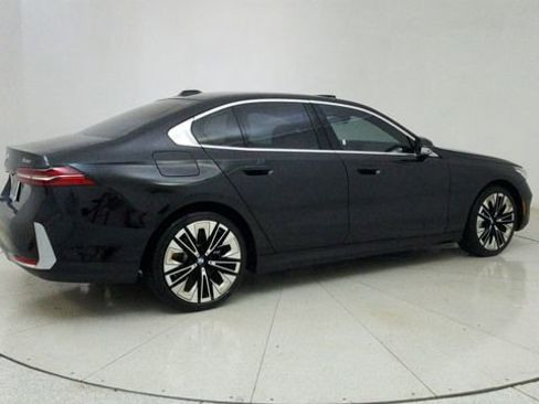 Used 2026 BMW 530i RWD image 69