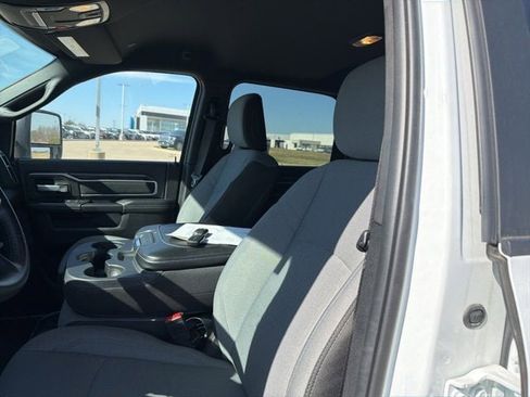 Used 2024 RAM 2500 Big Horn w/ Bed Utility Group image 13