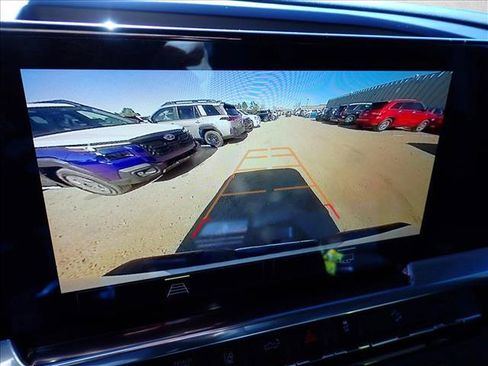 Used 2024 Chevrolet Silverado 2500 LT image 20