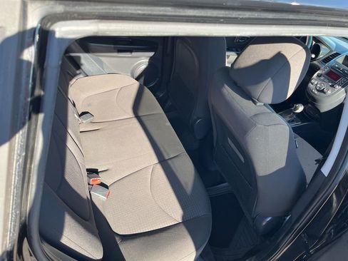 Used 2013 Kia Soul FWD image 15