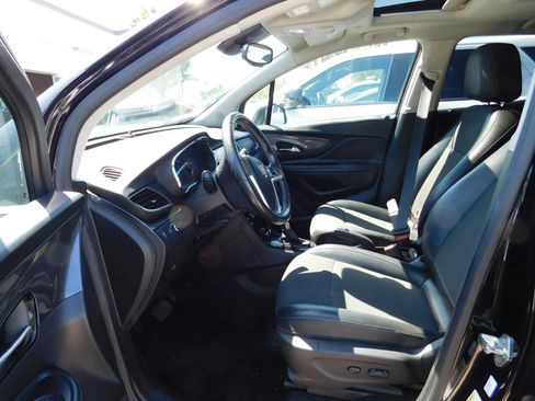 Used 2019 Buick Encore Sport Touring AWD/4WD image 12