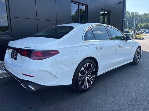 Used 2024 Mercedes-Benz E 350 4MATIC Sedan image 5