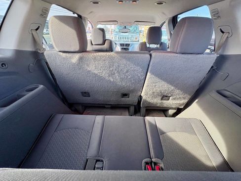 Used 2011 Chevrolet Traverse LS image 25