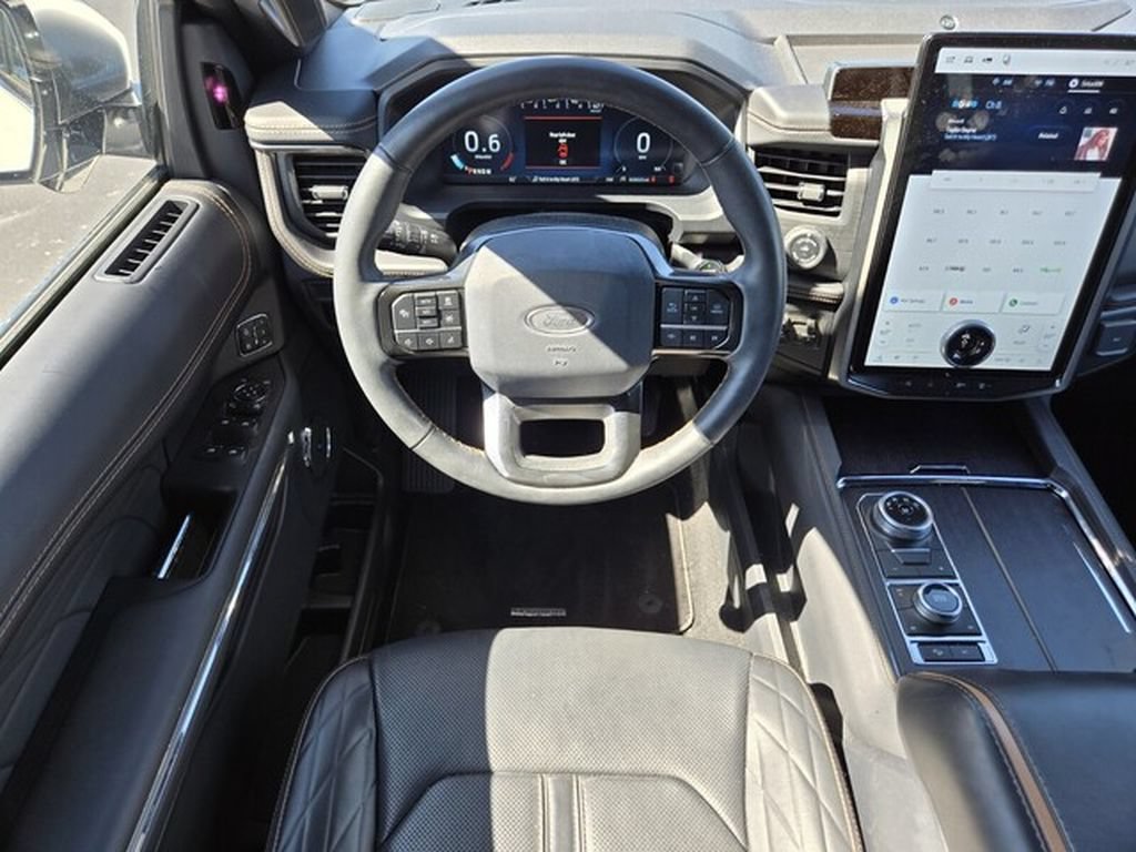 Certified 2024 Ford Expedition Platinum AWD/4WD image 15