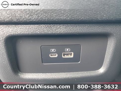 Certified 2022 Nissan Pathfinder SV image 25
