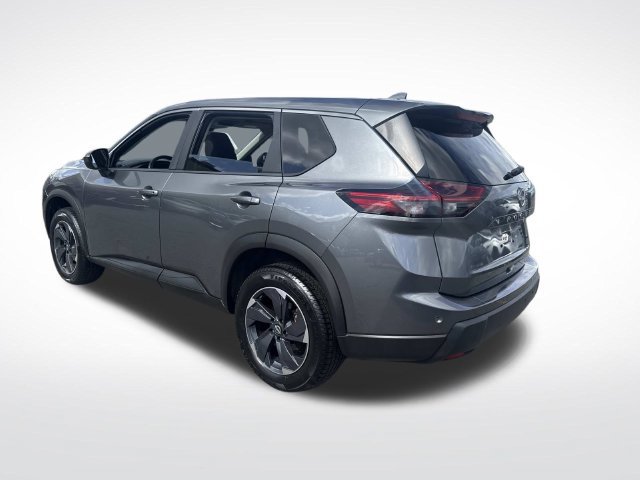 Used 2024 Nissan Rogue SV FWD image 3
