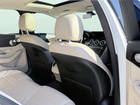 Used 2021 Mercedes-Benz C 300 Sedan image 20