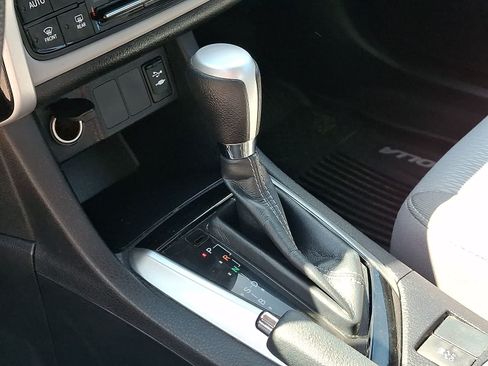 Certified 2018 Toyota Corolla LE FWD image 16