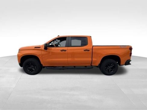 Used 2021 Chevrolet Silverado 1500 Custom Trail Boss w/ LPO, Dark Essentials Package AWD/4WD image 3