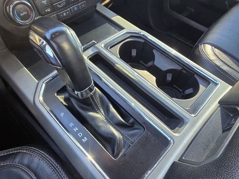 Used 2019 Ford F150 Lariat image 21