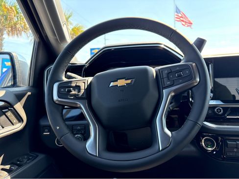 New 2025 Chevrolet Silverado 1500 LT AWD/4WD image 10