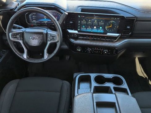 Used 2024 Chevrolet Silverado 1500 RST image 4