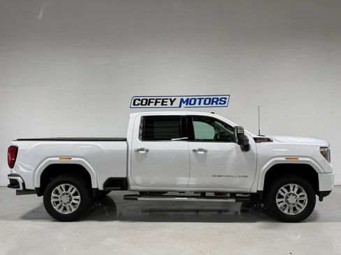 Used 2021 GMC Sierra 3500 Denali AWD/4WD image 7