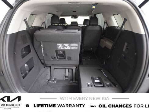 New 2026 Kia Carnival EX image 19