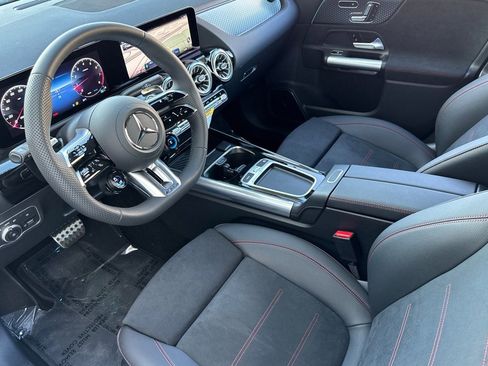 New 2025 Mercedes-Benz GLA 35 AMG AMG GLA 35 image 4