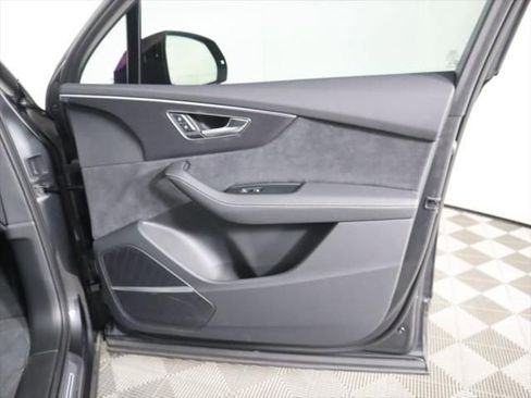 New 2025 Audi SQ7 Premium Plus image 27