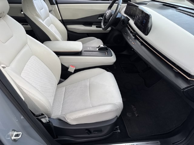 Certified 2024 Nissan Ariya AWD image 28