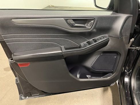 Used 2024 Ford Escape Active image 20