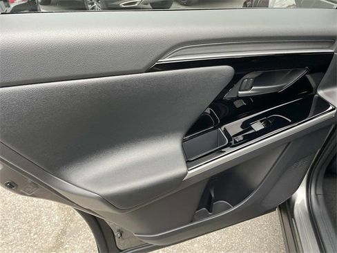 Used 2024 Toyota bZ4X Limited image 23