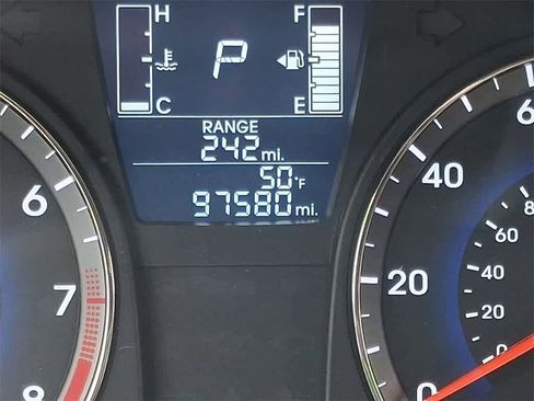 Used 2017 Hyundai Accent SE image 18