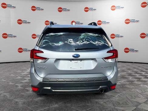 Used 2022 Subaru Forester Limited image 6