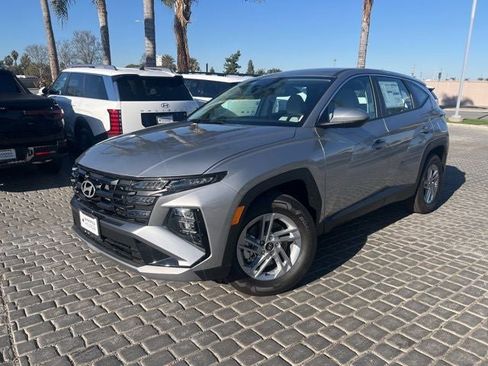 New 2026 Hyundai Tucson SE image 2