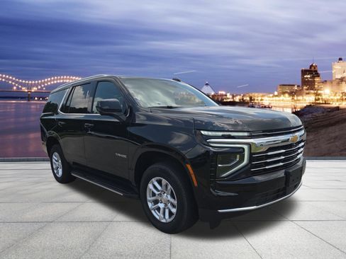 Used 2025 Chevrolet Tahoe LT AWD/4WD image 4