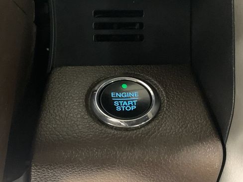 Used 2017 Ford F150 King Ranch w/ Equipment Group 601A Luxury AWD/4WD image 18
