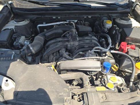 Used 2024 Subaru Outback Premium image 6