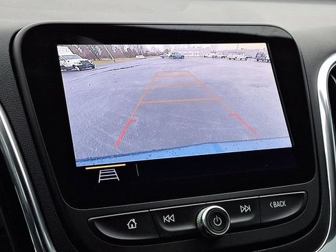 Used 2020 Chevrolet Equinox LT image 4