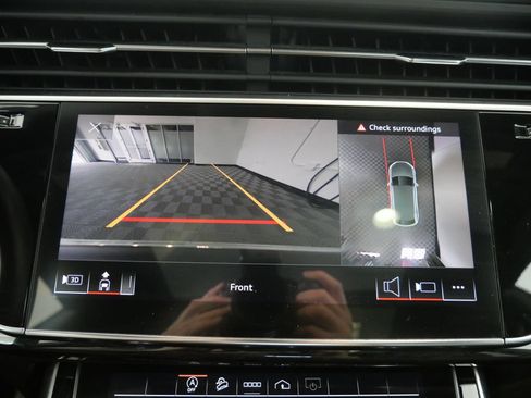 Used 2021 Audi Q8 Premium Plus AWD/4WD image 22