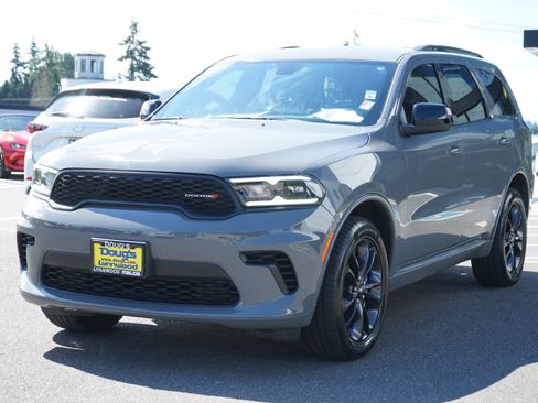 Used 2025 Dodge Durango GT w/ Blacktop Package AWD/4WD image 7