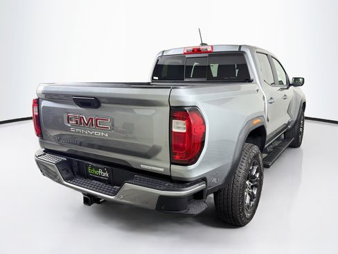Used 2024 GMC Canyon Elevation w/ Elevation Premium Package RWD image 9