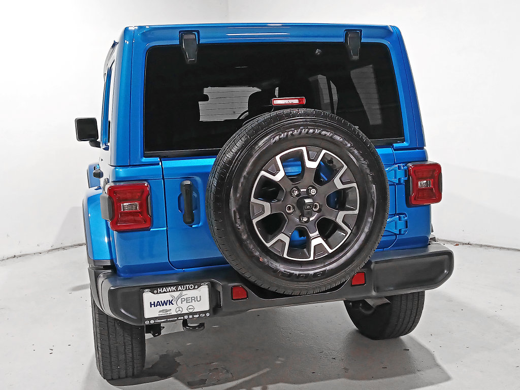 Used 2024 Jeep Wrangler Unlimited Sahara AWD/4WD image 5