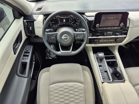 Certified 2024 Nissan Pathfinder SV w/ Cargo Package FWD image 13
