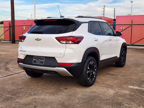 Certified 2022 Chevrolet TrailBlazer LT w/ Convenience Package image 6